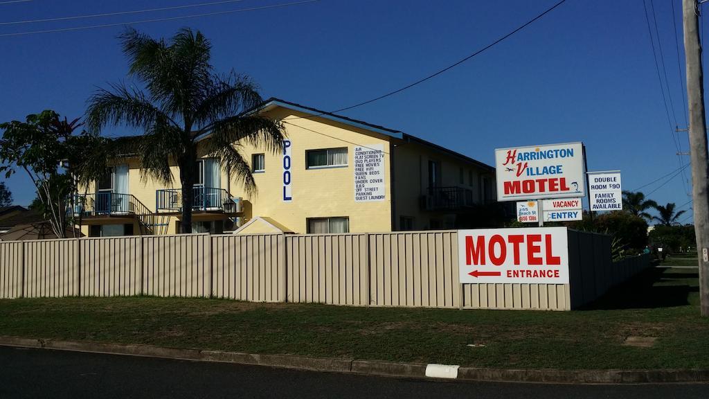 Harrington Village Motel Manning Point Экстерьер фото