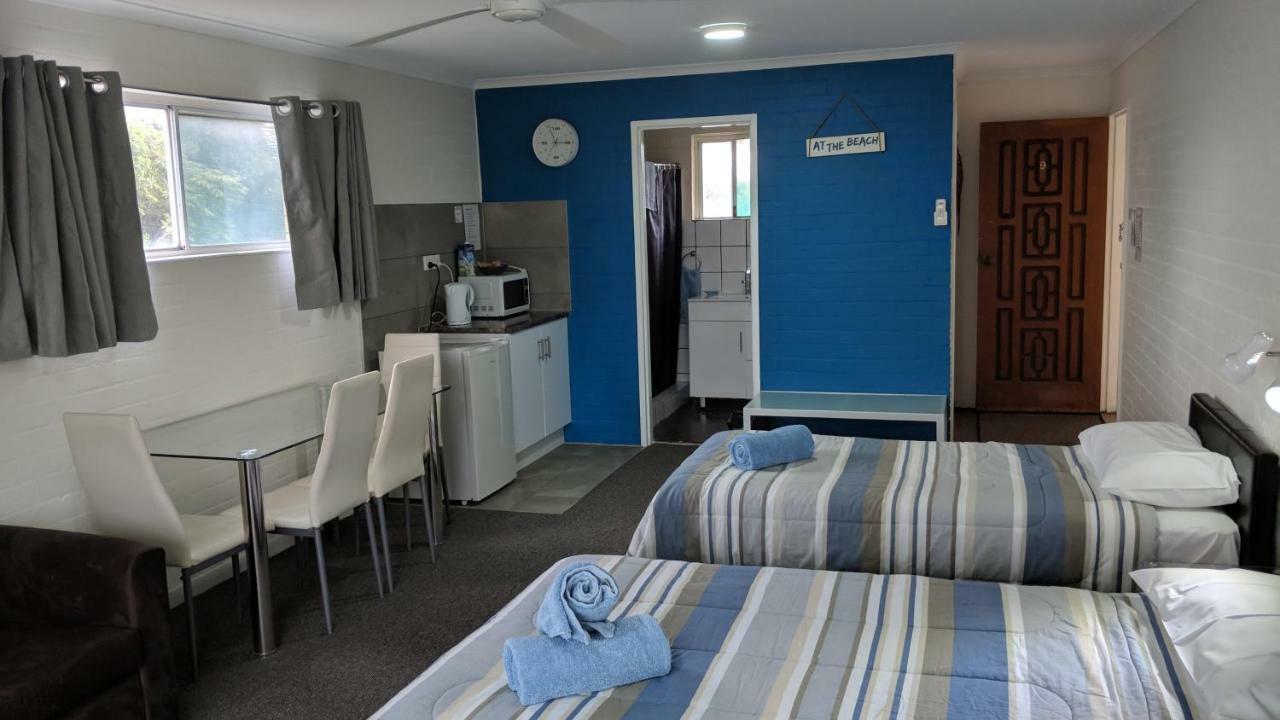 Harrington Village Motel Manning Point Экстерьер фото